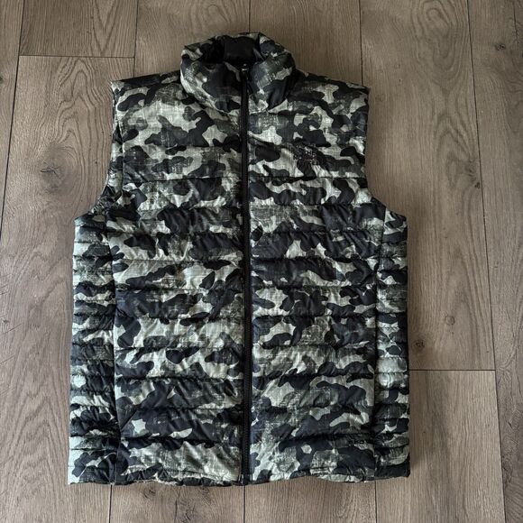 North Face Men’s Green Black Camo Puffer Vest Jacket Sz Small - Picture 1 of 12